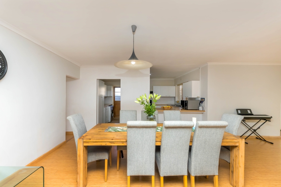 4 Bedroom Property for Sale in Heathfield Western Cape